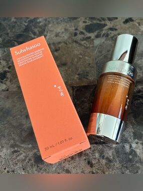 Sulwhasoo Concentrated Ginseng Rejuvenating Serum 1.01 fl oz Exp 9/2027 Skin New
